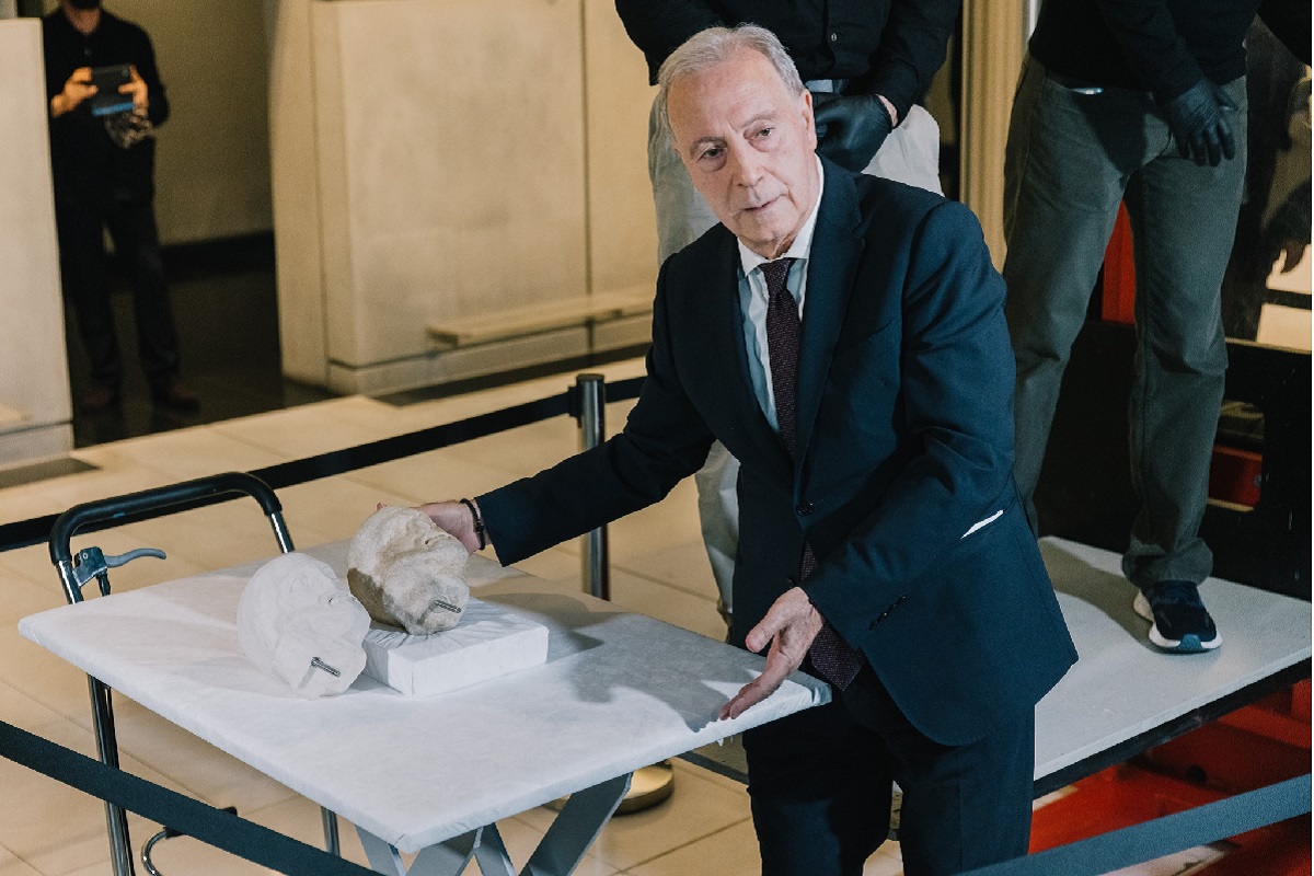 Parthenon Marble Fragments From The Vatican Officially Enter Acropolis