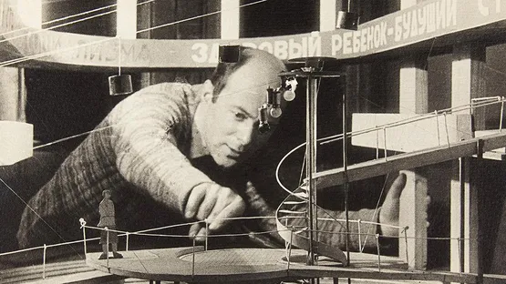 El Lissitzky's Portrait - image via metalocuses