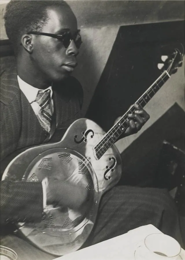 Musicien Aveugle A La Cabane Cubaine Widewalls
