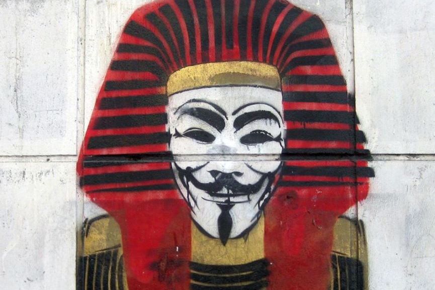 Street artist Banksy takes aim at migrant crisis, greed as he hits