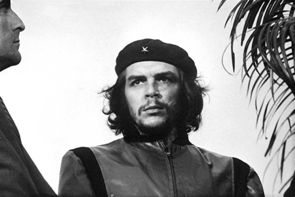 10 Most Famous Photographs Of All Time According To The Internet 