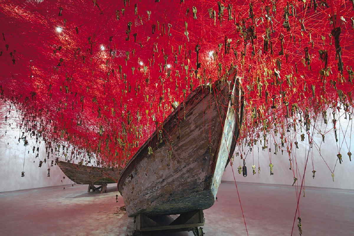 Chiharu Shiota The Key In The Hand 2015. Image Via Dreamofitaly.com 1 