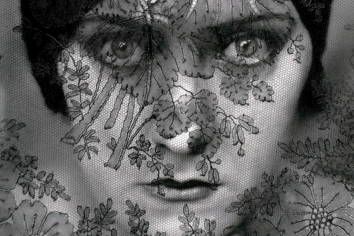 Gloria Swanson, 1924