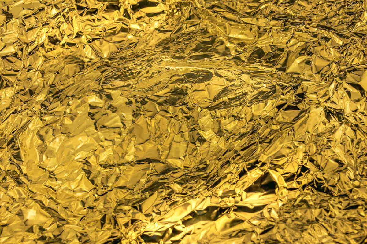 Alchemy of Light - Exploring the Timeless Beauty of Gold Leaf in Art