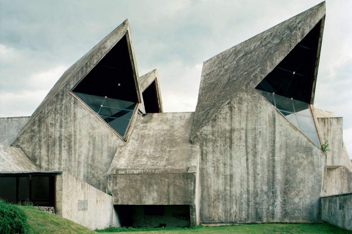 Kolasin Monument