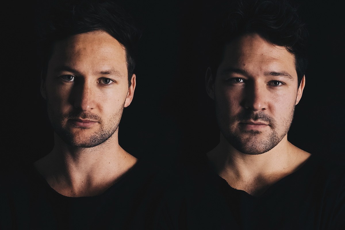 Tough Bros Of Abstraction - In Conversation with Skye Brothers | Widewalls