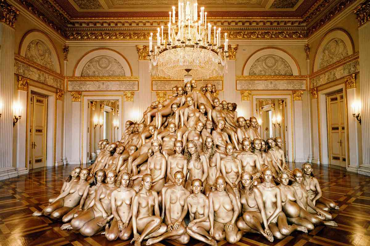 Naked Art of Spencer Tunick - The True Call of Nature | Widewalls