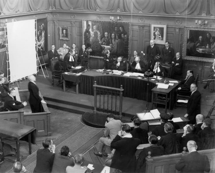 Trial against art forger Han van Meegeren, District Court Prinsengracht, Amsterdam, October 29, 1947