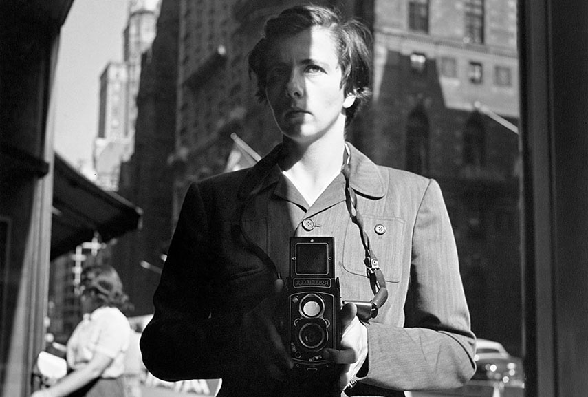 Vivian Maier - Self-Portrait photography October 18, 1953, shows the use of light in black and white picture 