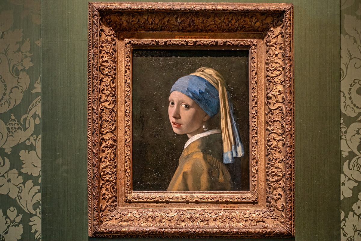 Just Stop Oil Activist Attempts to Glue Shaved Head to Vermeer's Girl ...