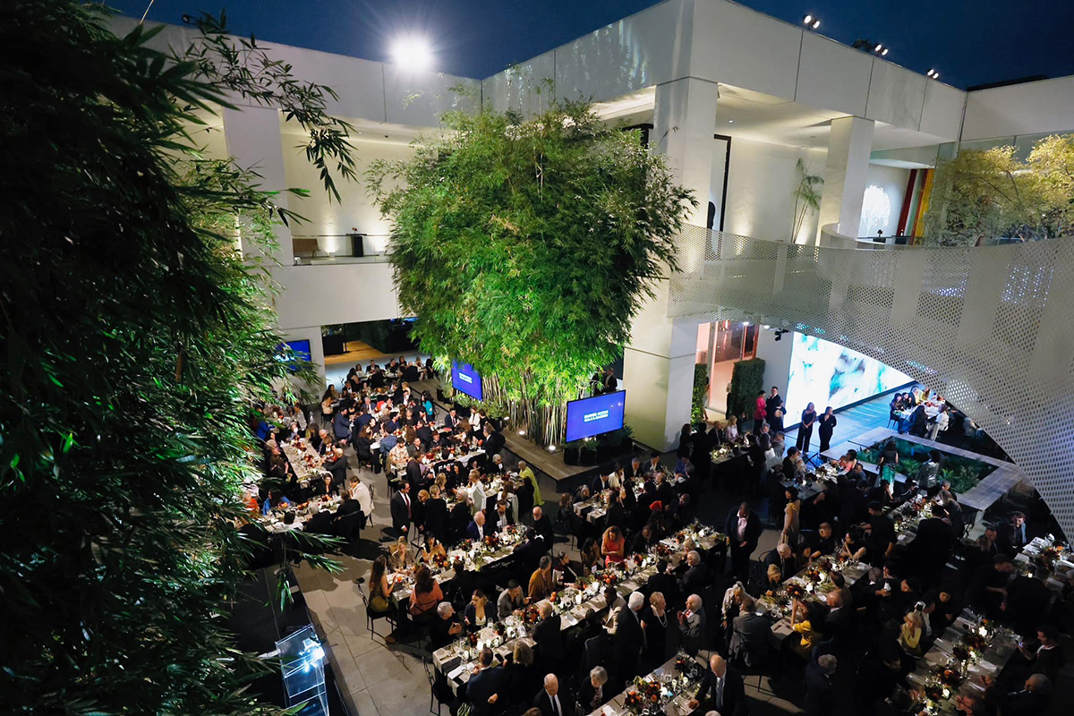 Hammer Museum Gala Raises 2.2 Million Widewalls