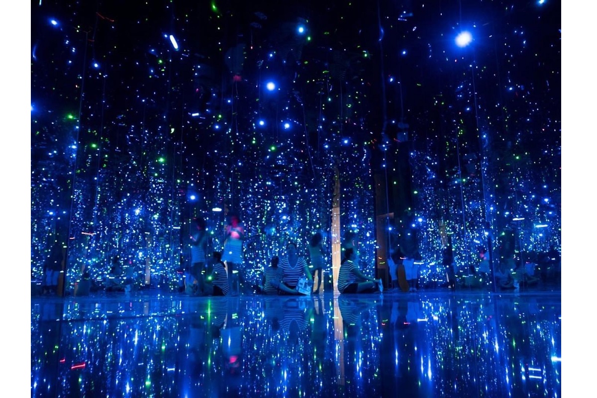 Phoenix Art Museum is Closing Its WorldFamous Yayoi Kusama Infinity