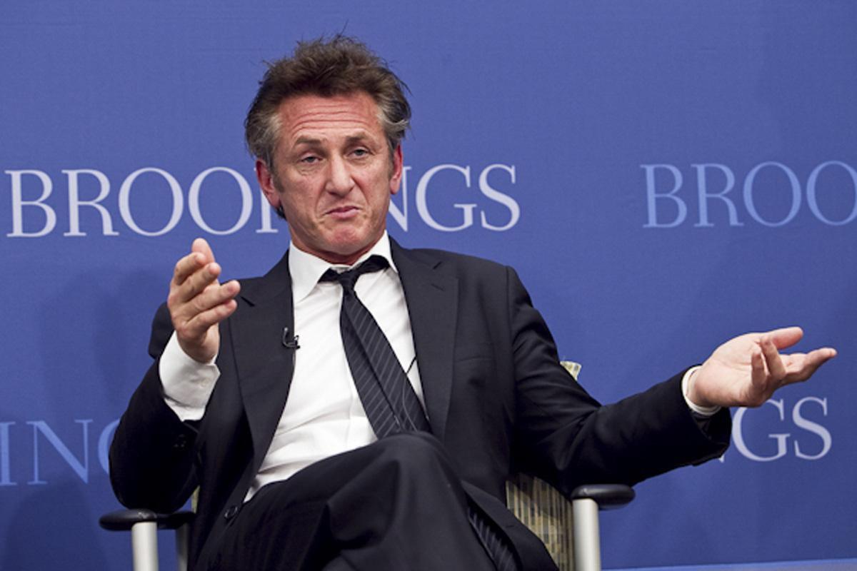 Famed Actor Sean Penn Is On Ground in Ukraine Making a Documentary ...